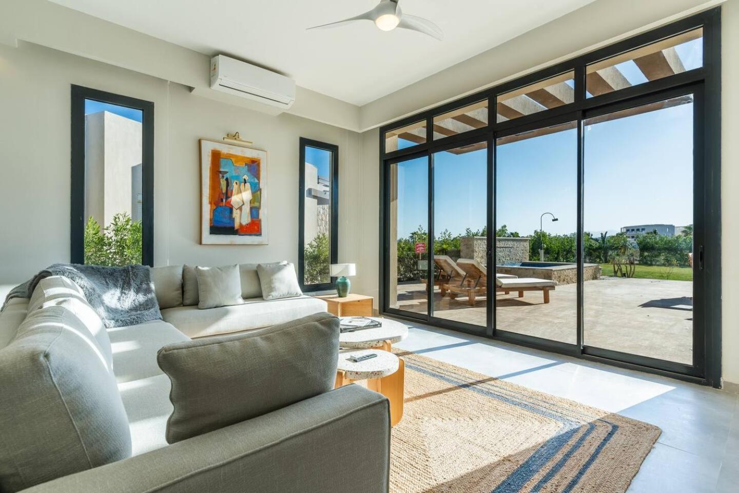 Modern Luxury In Somabay Villa