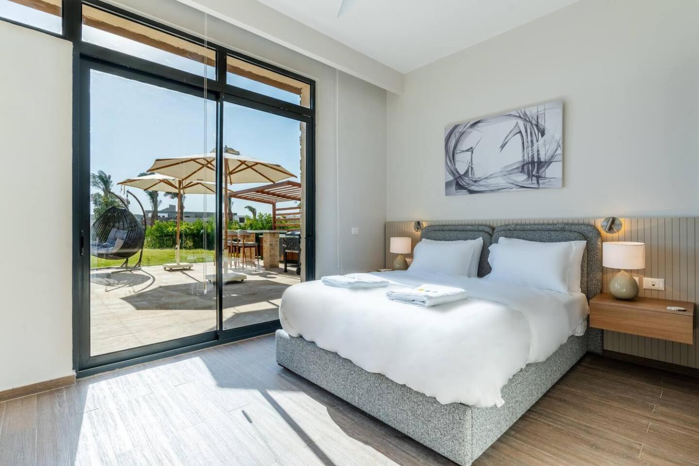 Modern Luxury In Somabay